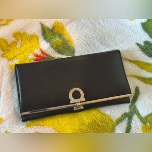 Salvatore Ferragamo Leather Continental Long Black Leather Wallet